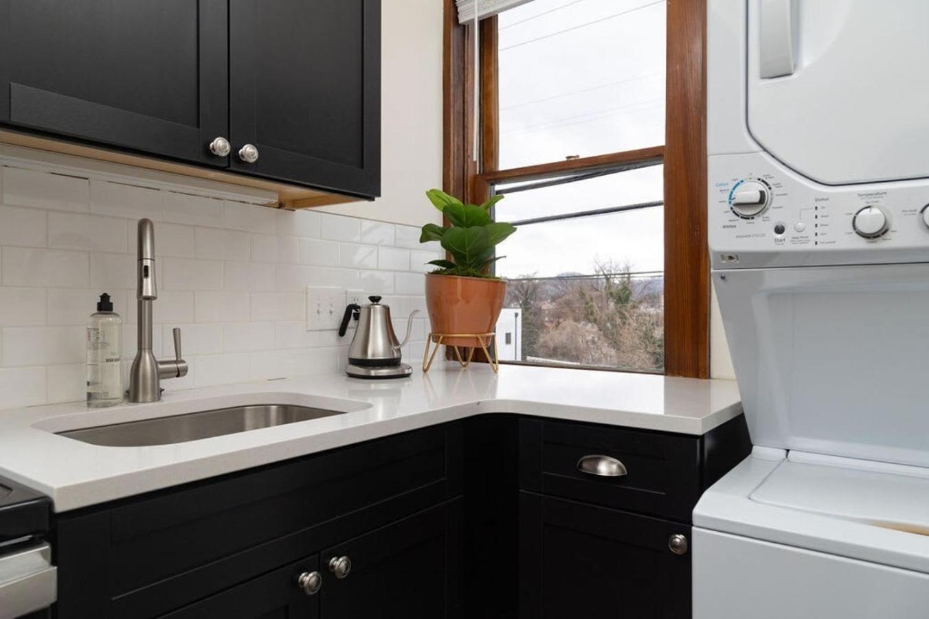 Luxury Multi-Unit Historic Building Near Downtown Apartment Роаноук Екстериор снимка