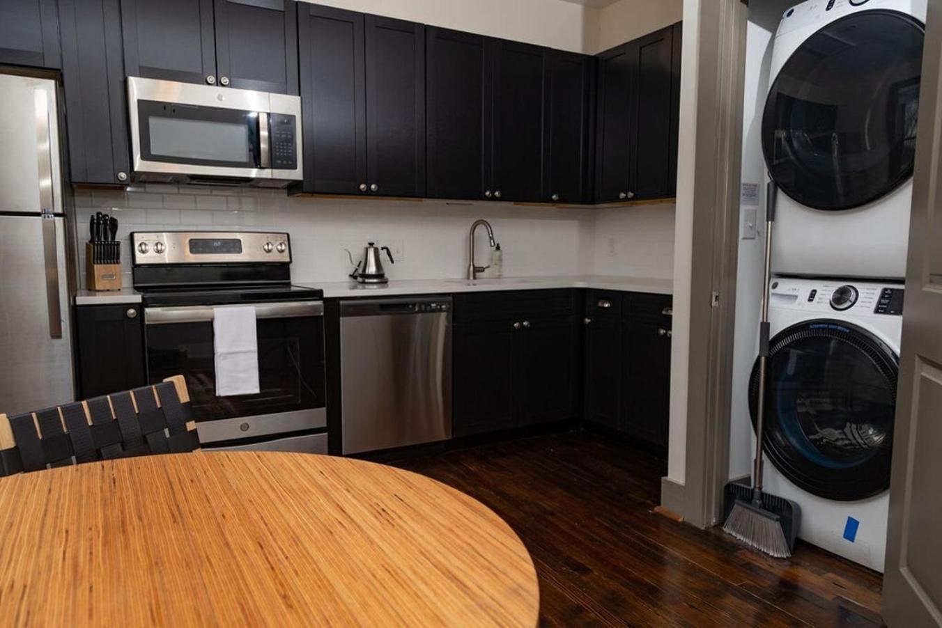 Luxury Multi-Unit Historic Building Near Downtown Apartment Роаноук Екстериор снимка