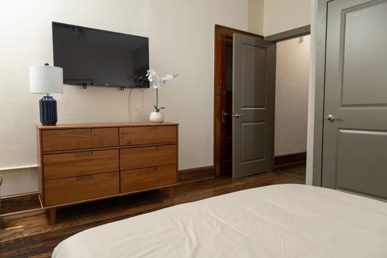 Luxury Multi-Unit Historic Building Near Downtown Apartment Роаноук Екстериор снимка