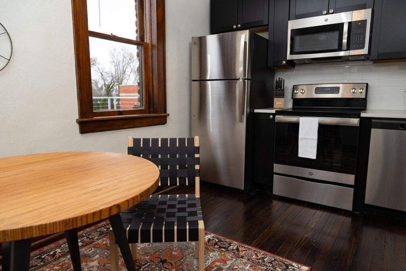 Luxury Multi-Unit Historic Building Near Downtown Apartment Роаноук Екстериор снимка