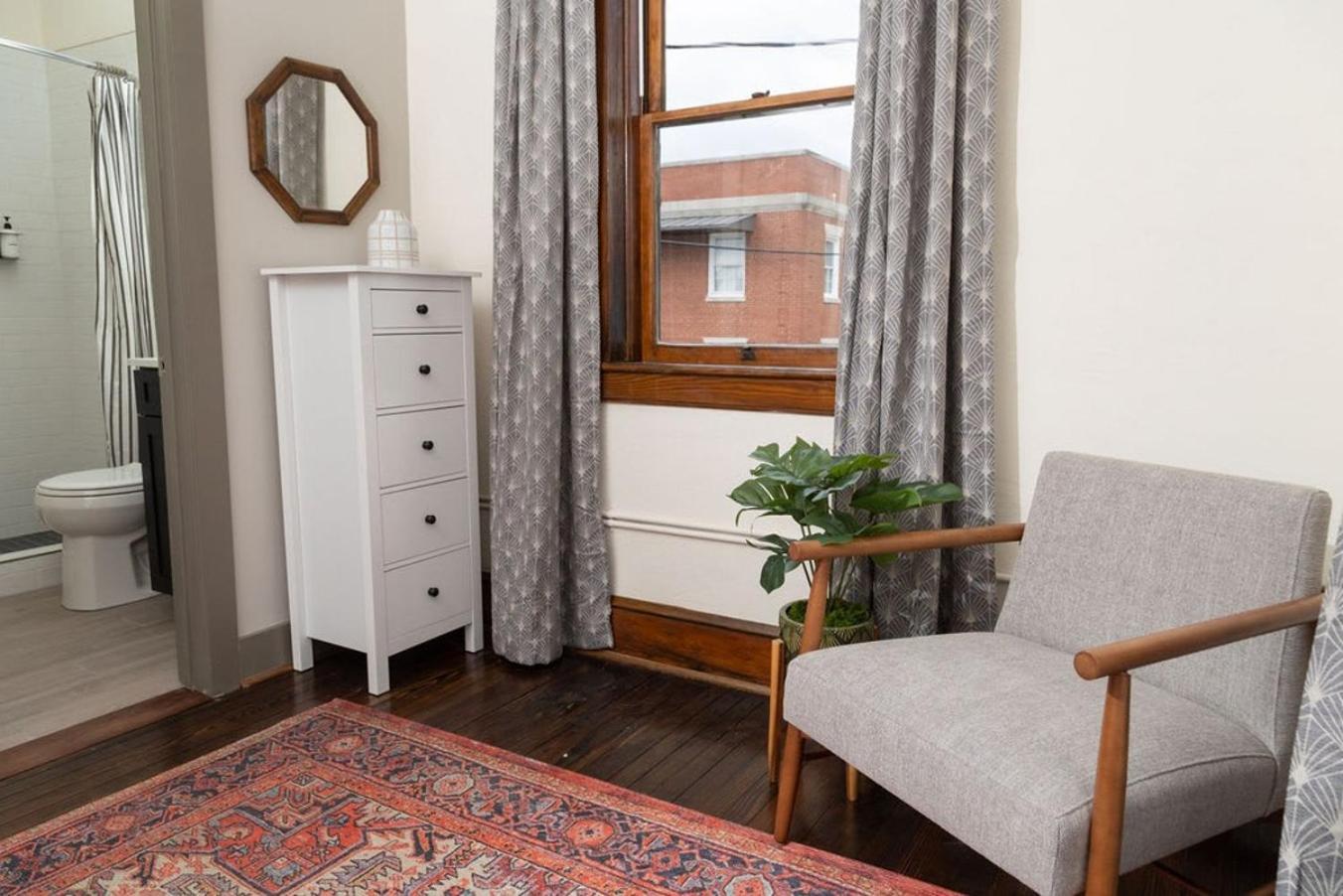 Luxury Multi-Unit Historic Building Near Downtown Apartment Роаноук Екстериор снимка